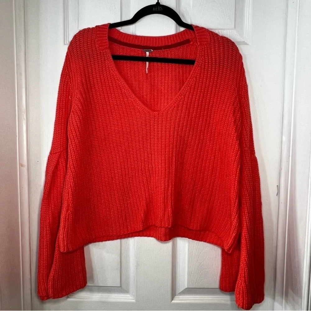 Free People Sweater Size Small Coral Pink Orange Damsel Bell Sleeve Cropped Sz S
